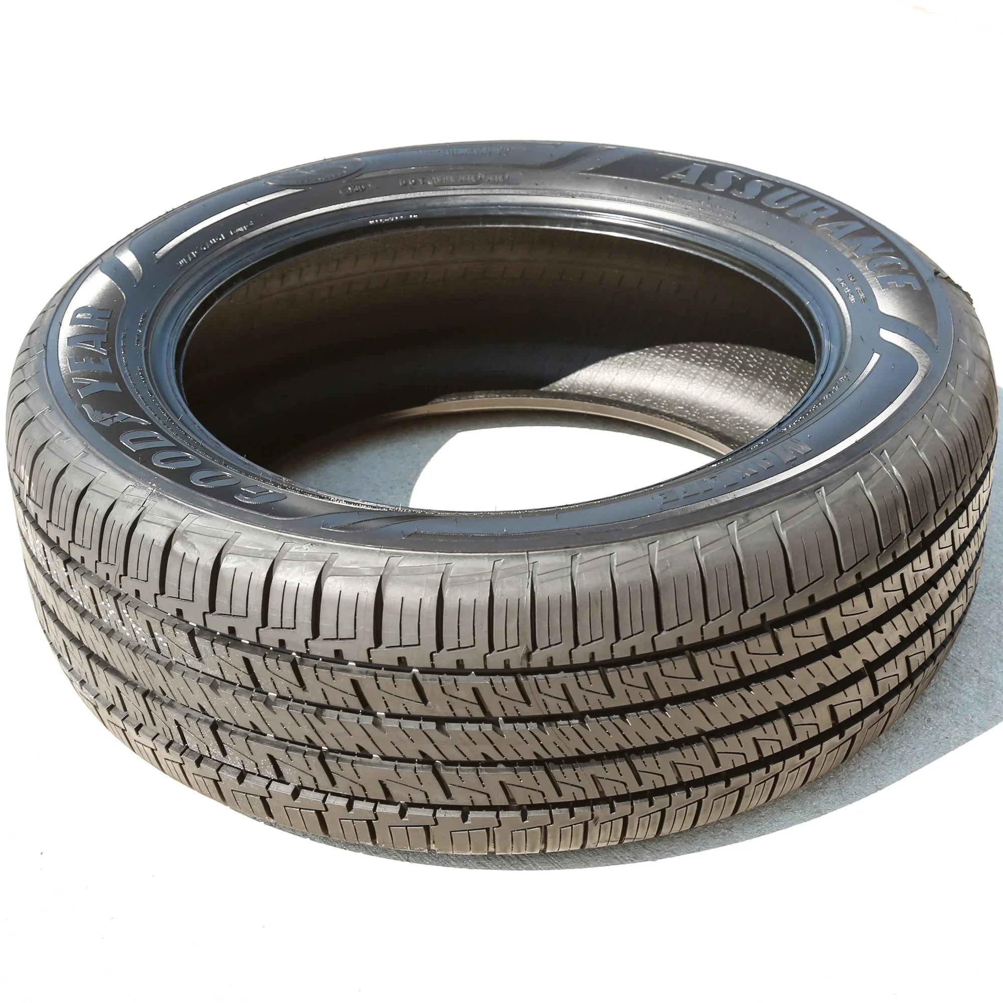 Goodyear Assurance Maxlife 215/55R18 94H All-Season Tire