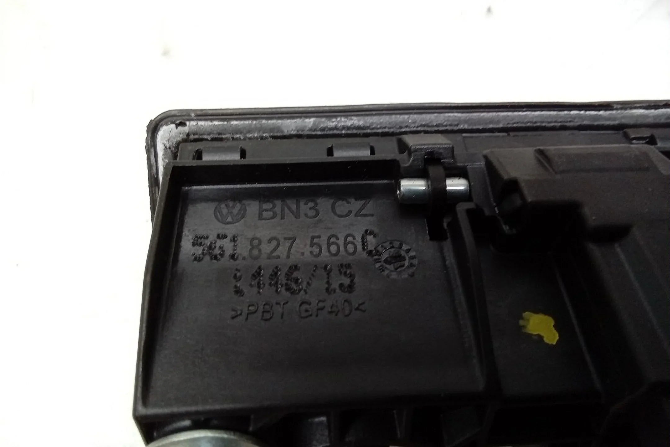 Pre-Owned 16 2016 Volkswagen Passat Decklid Mounted Backup Camera OEM (Good)