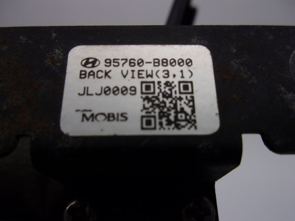 Pre-Owned 2013-2016 Hyundai Santa Fe Rear Camera Backup Camera 95760-B8000 OEM (Good)