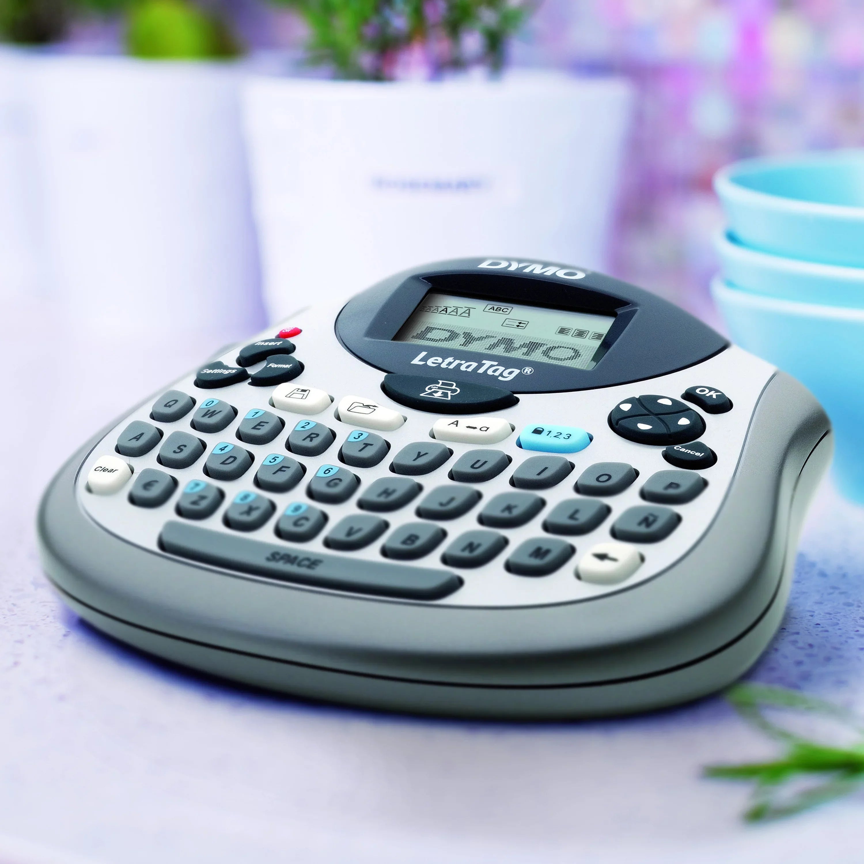 DYMO LetraTag 100T QWERTY Label Maker, Includes Black Print on White Paper Label