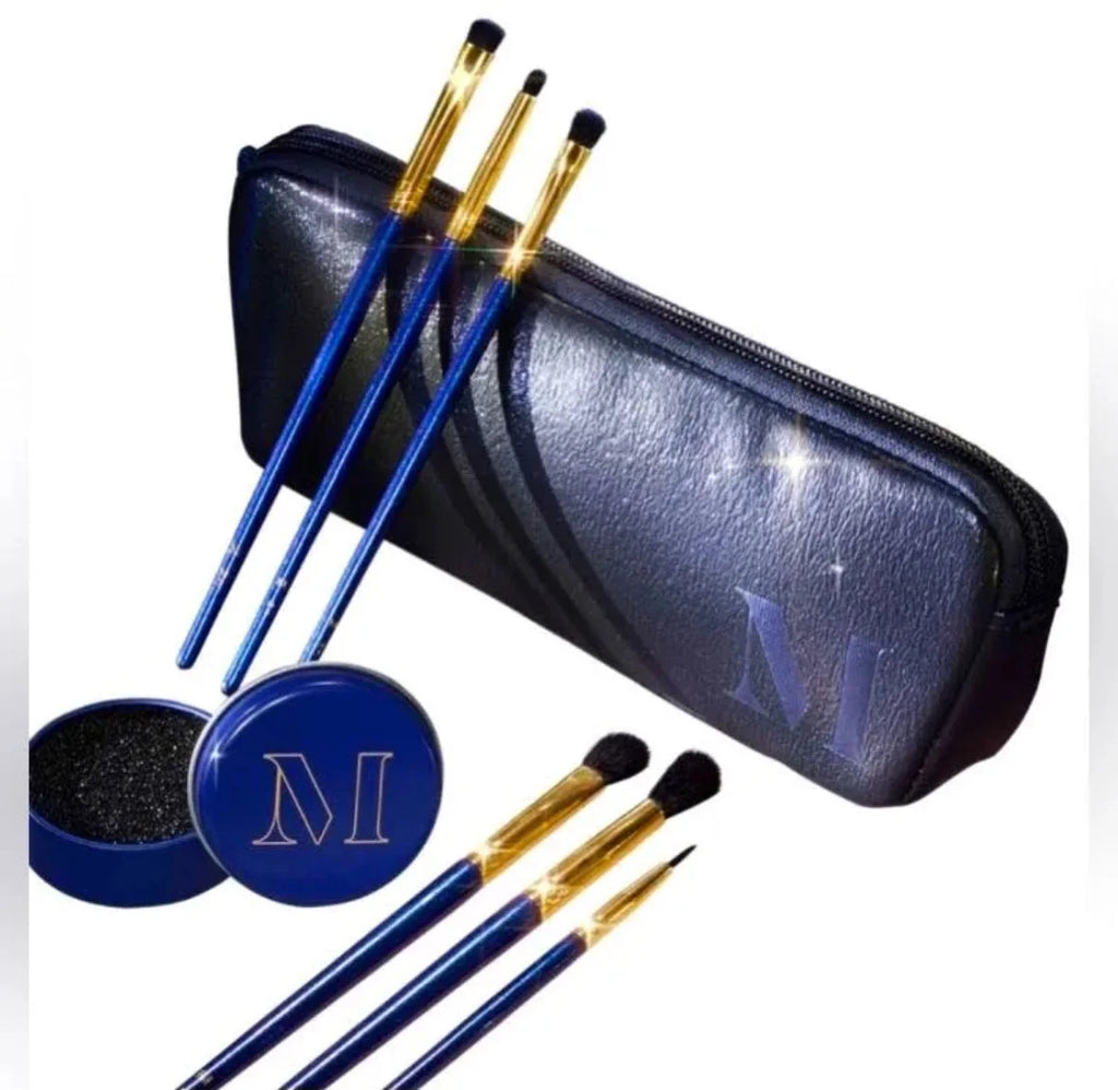 Morphe the More the Merrier Eyeshadow Brush Set With Brush Cleaner And Brush Bag