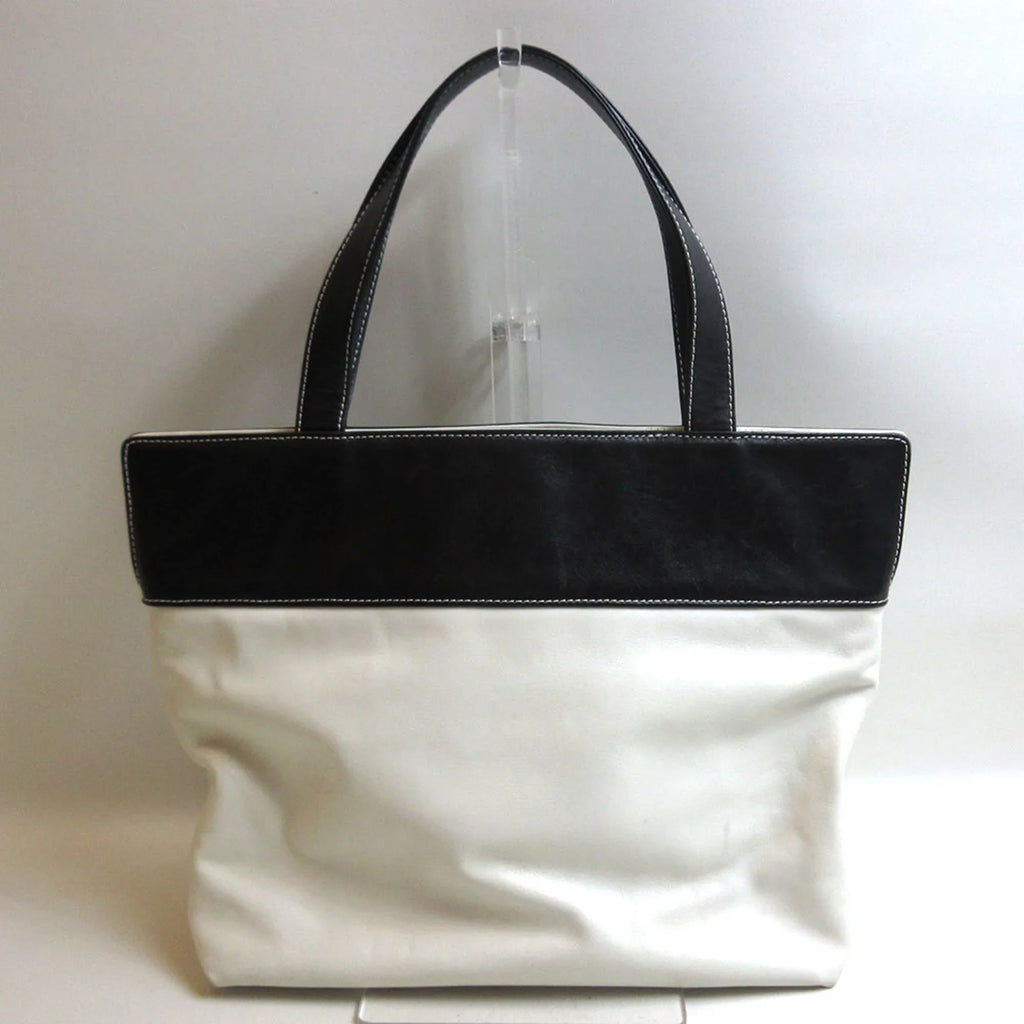 Pre-Owned CHANEL bag bicolor tote white black leather (Good)